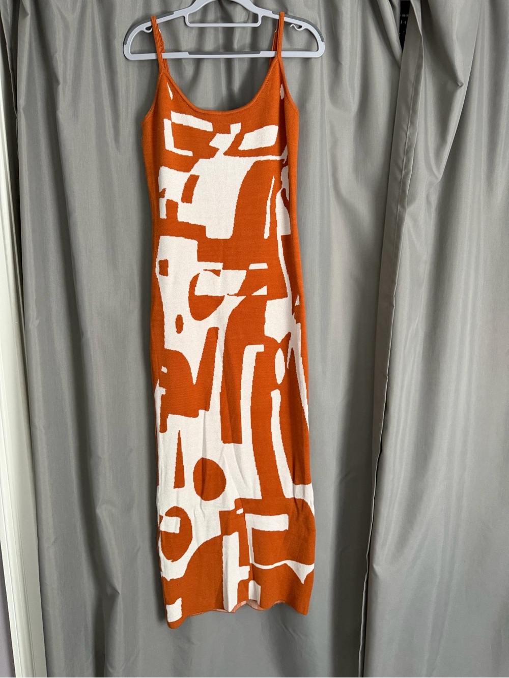 Women’s Cream & Orange Patterned Knit Bodycon Maxi Dress